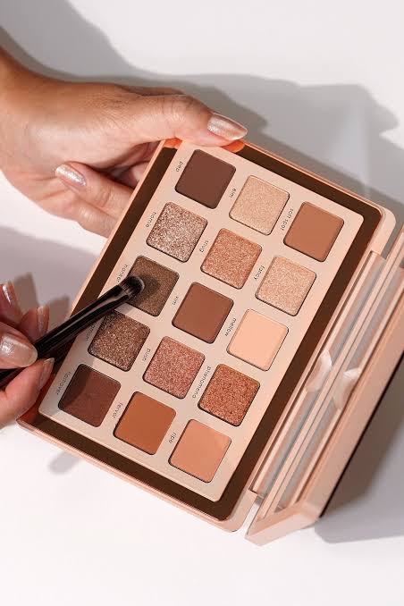 NATASHA DENONA
I Need A Warm Eyeshadow Palette