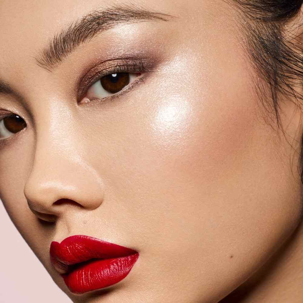 Fenty Beauty Diamond Bomb All-Over Diamond Veil
