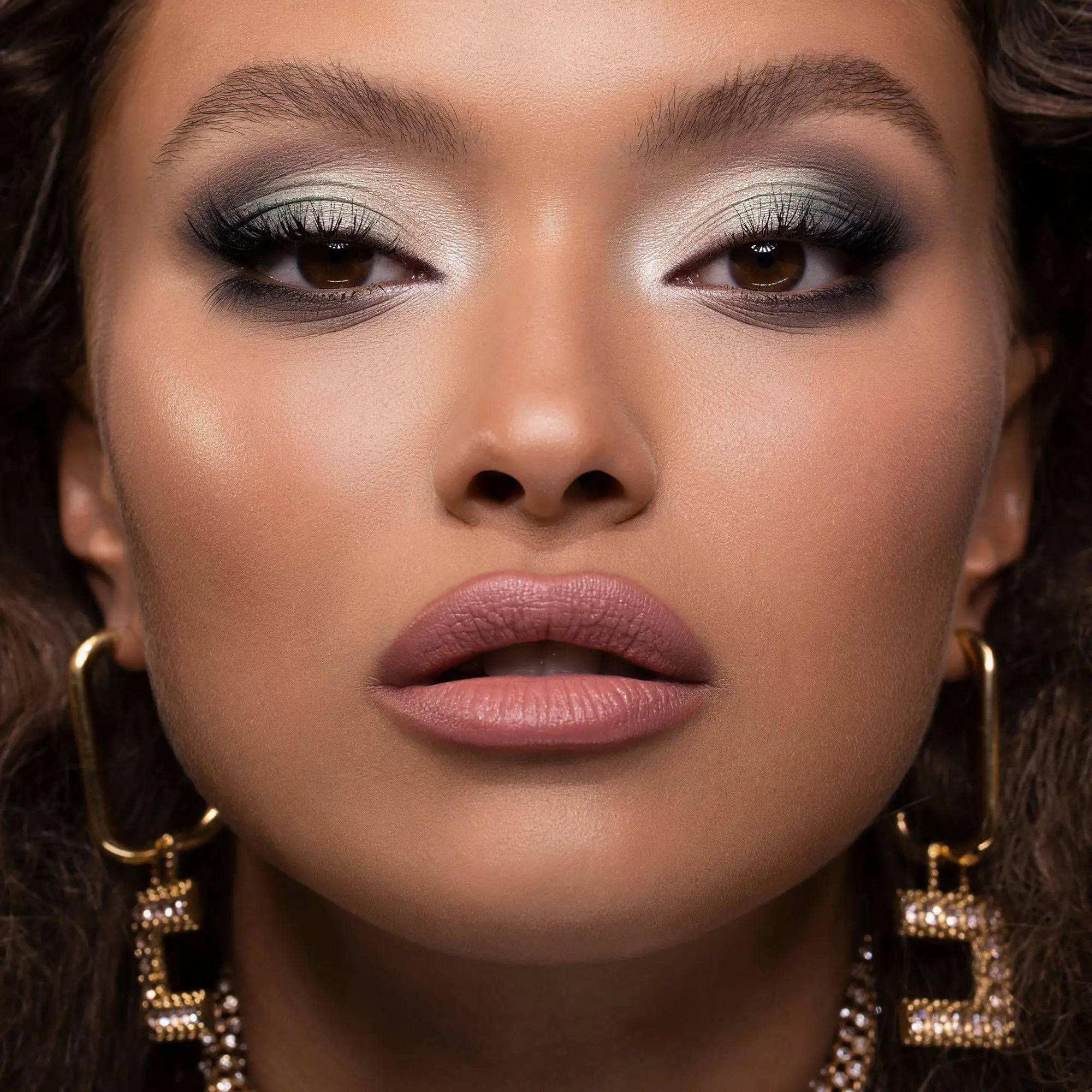 NATASHA DENONA
Glam Palette