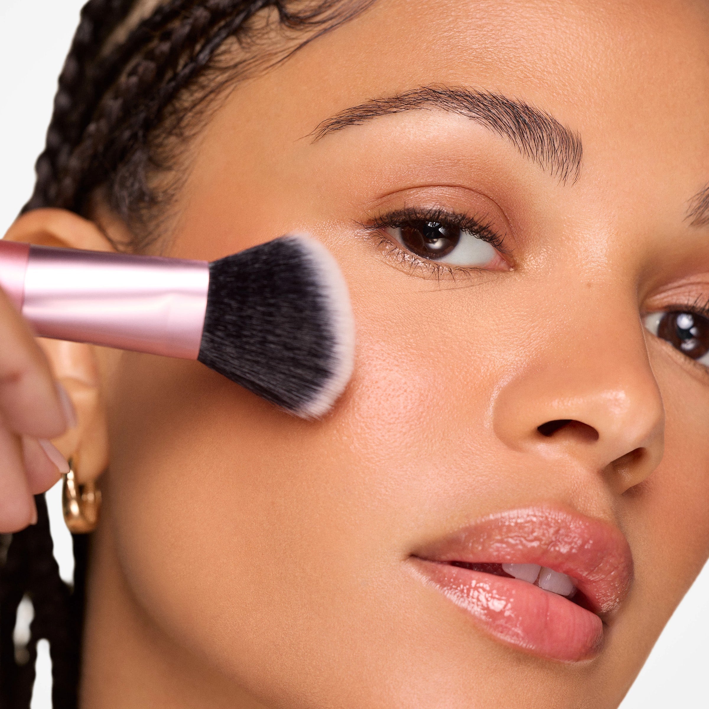 REAL TECHNIQUES FACE ESSENTIALS FOR BLUSH + HIGHLIGHTER + POWDRE + NOSE SHADOW + CONTOUR 5 BRUSH SET
